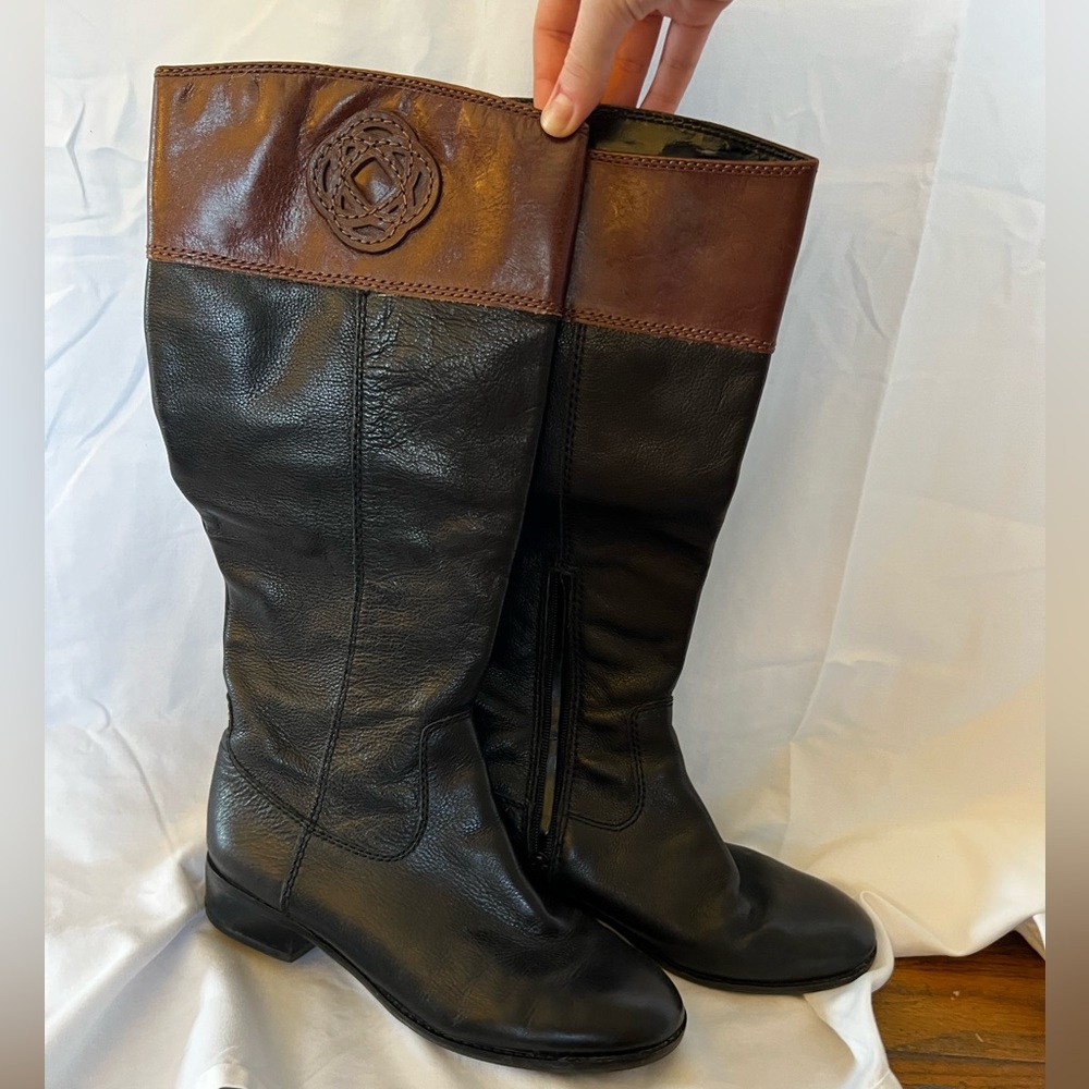 Antonio Melani below-the-knee leather boots; lightly worn